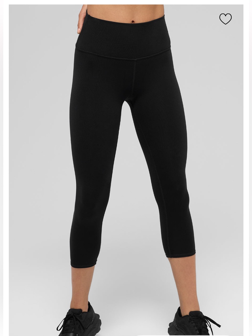 NWT ALO High-Waist Airbrush Capri -Black